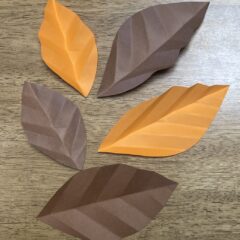 壁面飾り　立体的な落ち葉の作り方