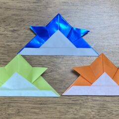 ５月の壁面飾り　折り紙で兜を作ろう！
